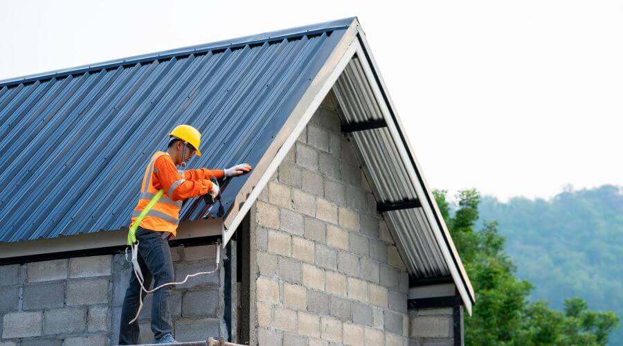 Professional residential roofers in Woodleaf, NC